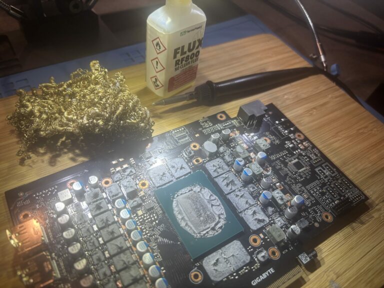 Application de flux de soudure sur un composant électronique